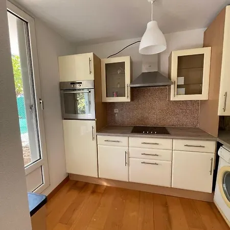 Nice Apartment With Terrace In Antibes أنتيب